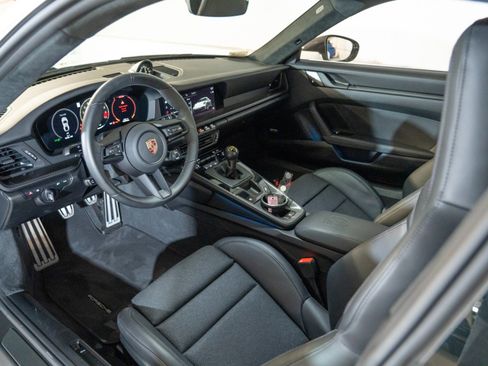 Used 2026 Porsche 911 GT3 RWD image 4