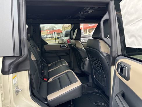 New 2025 Ford Bronco Big Bend w/ Black Diamond Package image 32