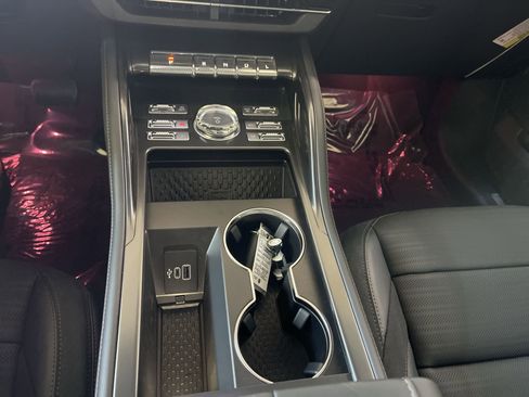 New 2024 Lincoln Nautilus Reserve w/ Equipment Group 202A image 25