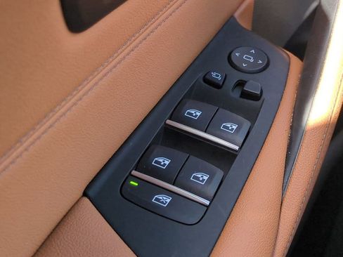 Certified 2023 BMW 530e xDrive w/ Premium Package image 23