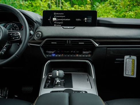 New 2025 MAZDA CX-90 Plug-In Hybrid w/ Premium Plus image 18