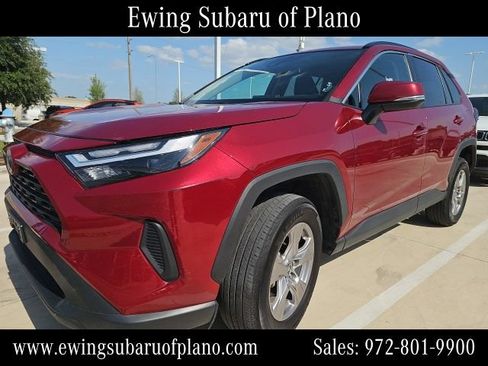 Used 2025 Toyota RAV4 XLE FWD image 2