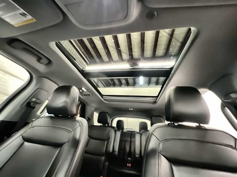 Used 2023 Ford Explorer XLT w/ Equipment Group 202A image 16