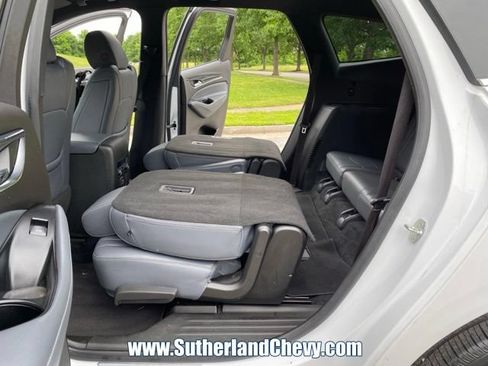 Used 2024 Buick Enclave Essence FWD image 38
