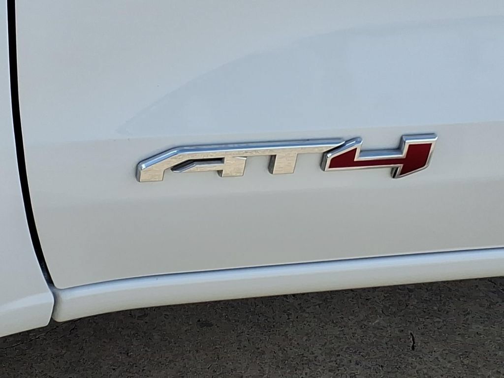 Used 2026 GMC Canyon AT4 AWD/4WD image 10