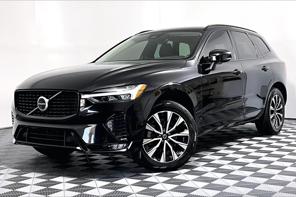Used 2024 Volvo XC60 B5 Plus w/ Protection Package Premier AWD/4WD image 2