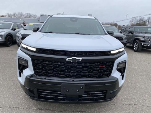 Used 2026 Chevrolet Traverse RS w/ LPO, Floor Liner Package image 12