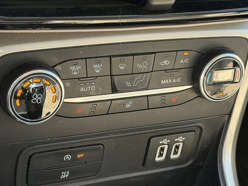 Used 2020 Ford EcoSport Titanium w/ Interior Protection Package FWD image 21