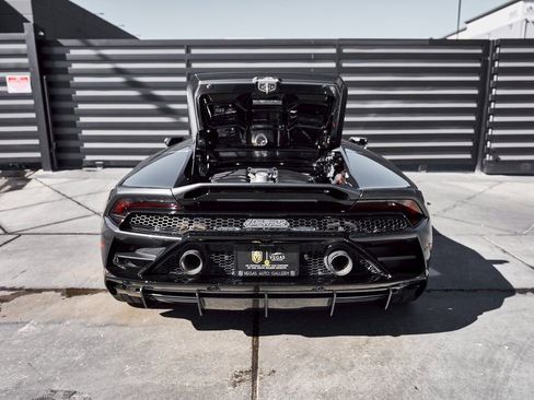 Used 2024 Lamborghini Huracan EVO AWD/4WD image 25