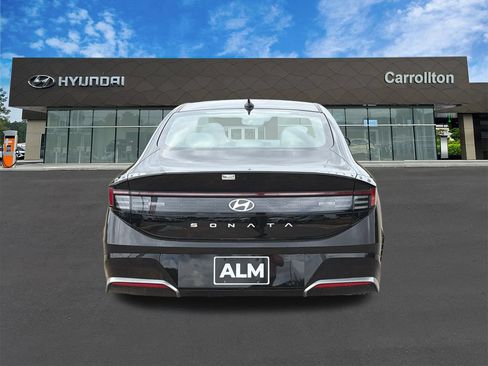 New 2026 Hyundai Sonata SEL FWD image 7