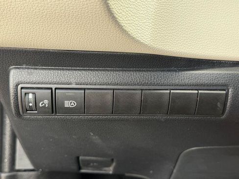 Certified 2025 Toyota Corolla LE FWD image 18