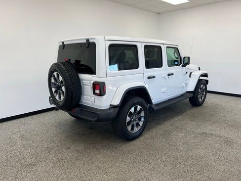 Used 2022 Jeep Wrangler Unlimited Sahara w/ Cold Weather Group image 18