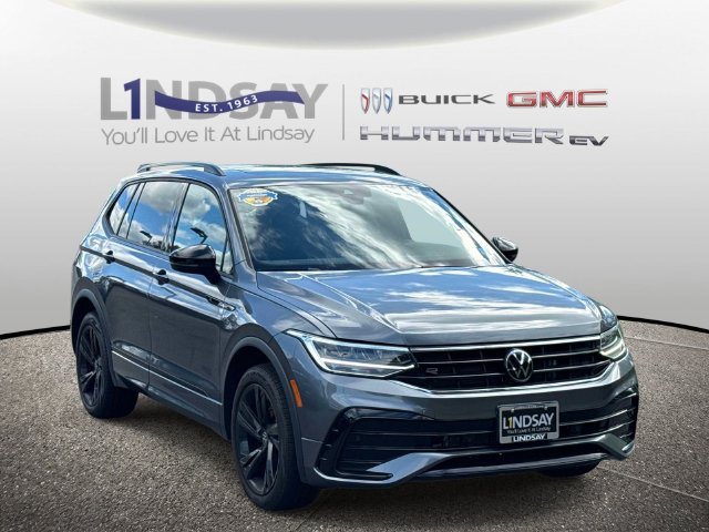Used 2023 Volkswagen Tiguan SE R-Line FWD image 1