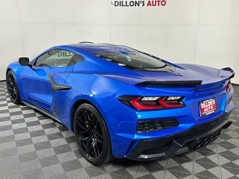 Used 2025 Chevrolet Corvette Z06 RWD image 4