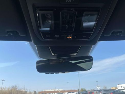 New 2026 Volkswagen Tiguan SE R-Line AWD/4WD image 24
