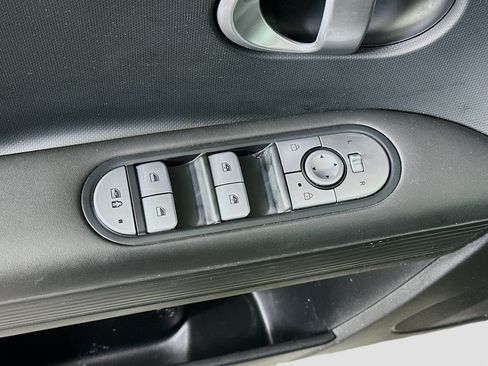Used 2024 Hyundai Ioniq 5 SEL RWD image 15