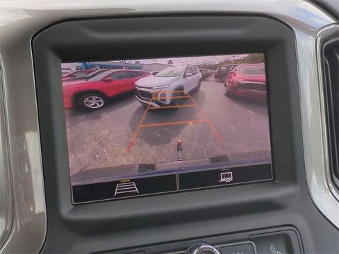 Used 2025 Chevrolet Silverado 2500 Custom w/ Custom Value Package image 24