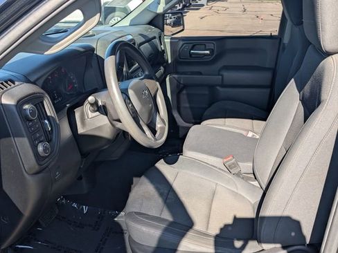 Used 2019 Chevrolet Silverado 1500 Custom Trail Boss w/ Custom Convenience Package AWD/4WD image 17