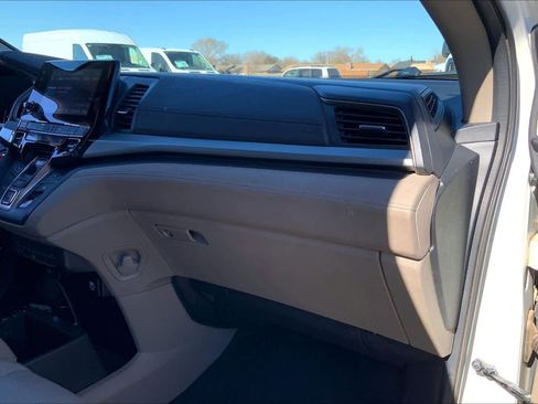 Used 2018 Honda Odyssey EX-L image 19