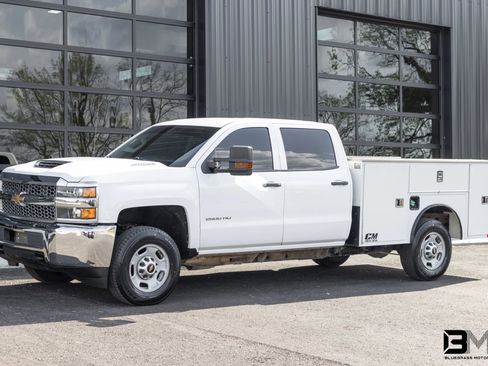 Used 2019 Chevrolet Silverado 2500 W/T w/ WT Convenience Package AWD/4WD image 2