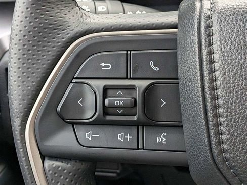 Used 2025 Toyota 4Runner SR5 image 22