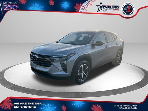 Certified 2024 Chevrolet Trax RS FWD image 1