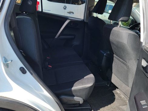 Used 2017 Toyota RAV4 LE image 23