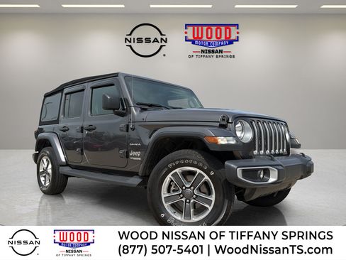 Used 2018 Jeep Wrangler Unlimited Sahara w/ Safety Group AWD/4WD image 1