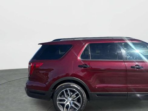 Used 2018 Ford Explorer Sport w/ Equipment Group 401A AWD/4WD image 7