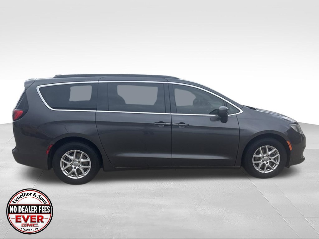 Used 2020 Chrysler Voyager Lxi FWD image 5