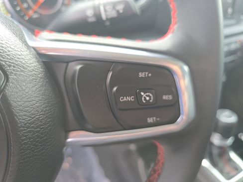 Used 2023 Jeep Gladiator Rubicon AWD/4WD image 26