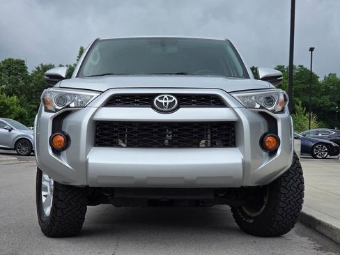 Used 2016 Toyota 4Runner SR5 Premium AWD/4WD image 3