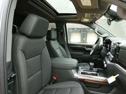 New 2026 GMC Sierra 1500 Elevation AWD/4WD image 13