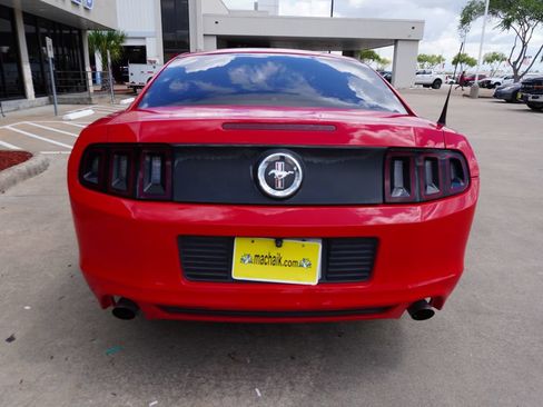 Used 2014 Ford Mustang Coupe RWD image 5