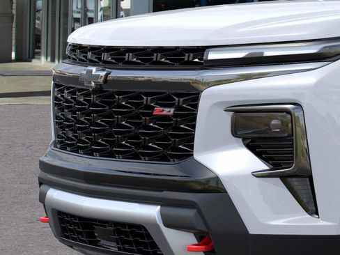 New 2026 Chevrolet Traverse Z71 w/ Driver Confidence Package image 13