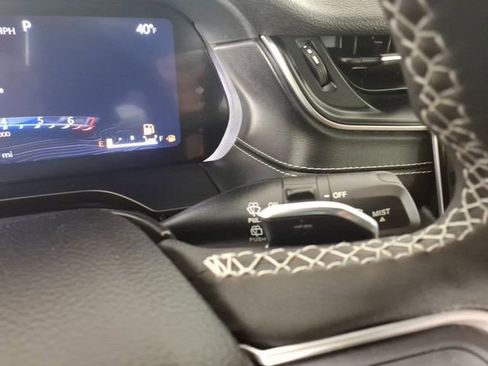 Used 2024 Jeep Grand Cherokee L Limited w/ Luxury Tech Group II image 19