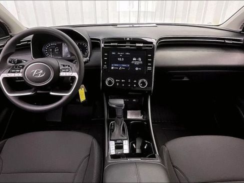 Certified 2024 Hyundai Tucson SE FWD image 14