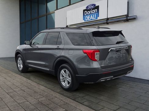 Certified 2023 Ford Explorer XLT w/ Equipment Group 202A AWD/4WD image 5