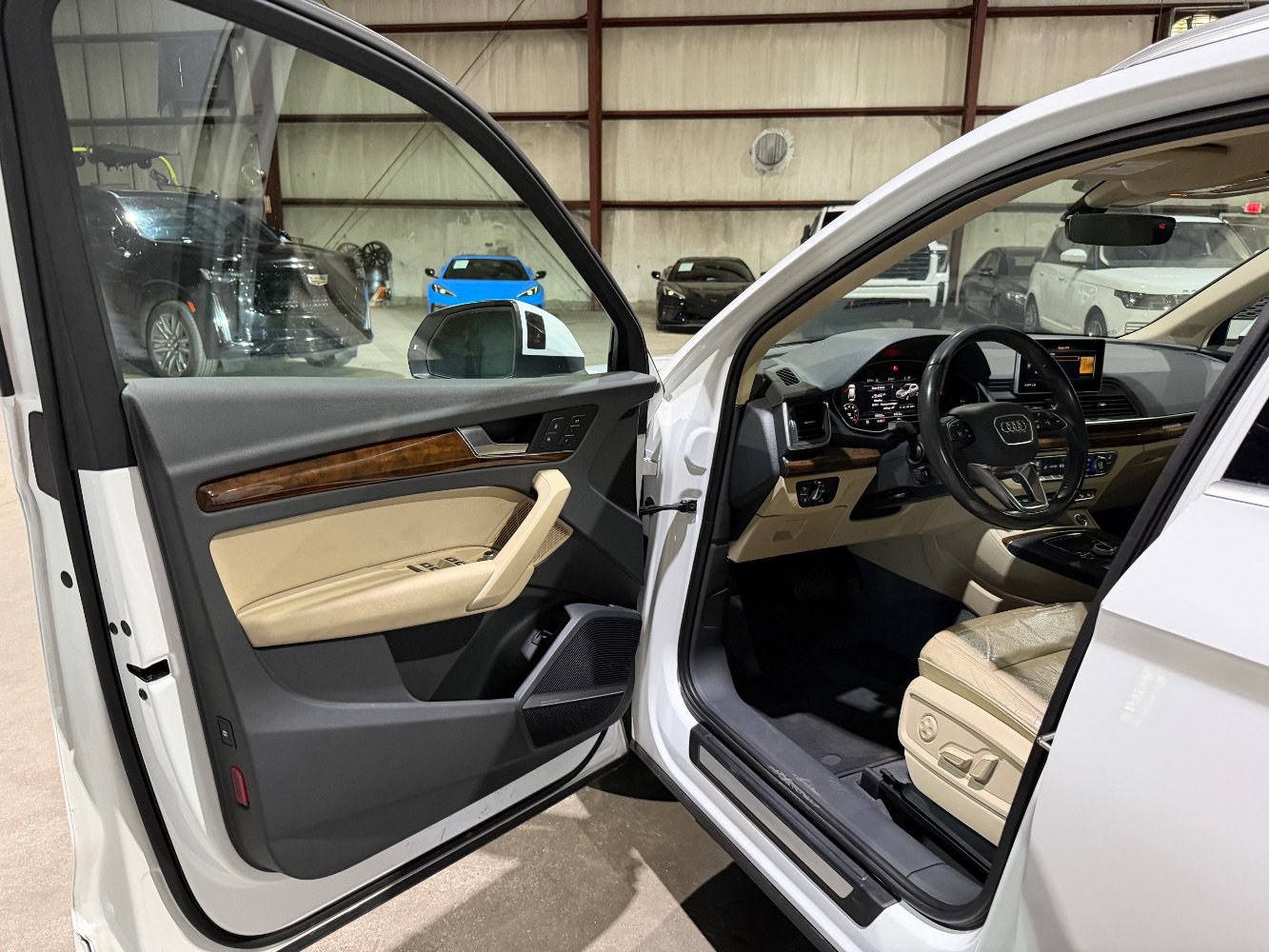 Used 2018 Audi Q5 2.0T Premium Plus w/ Premium Plus Package AWD/4WD image 12