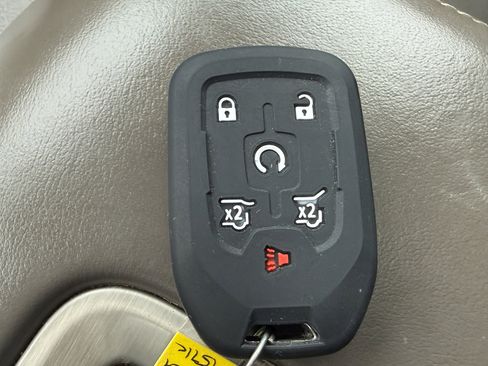 Used 2017 GMC Yukon XL Denali w/ Open Road Package image 54