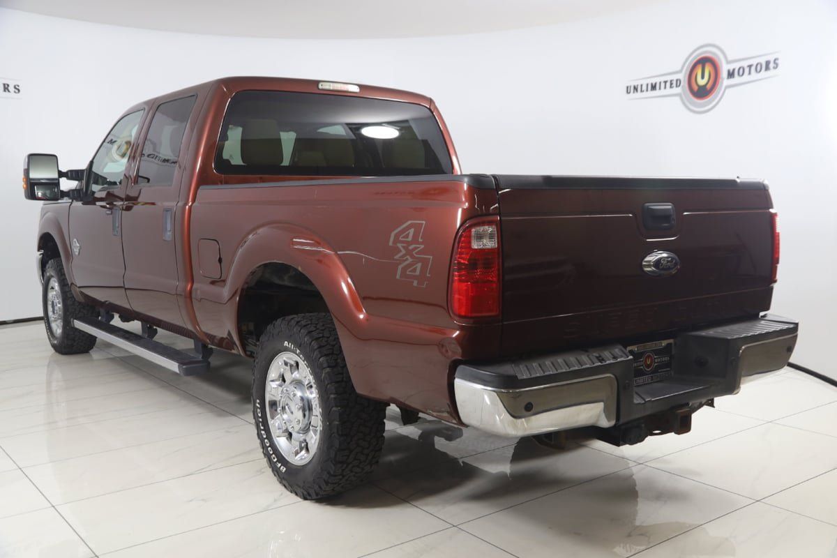 Used 2015 Ford F250 XLT w/ XLT Premium Package AWD/4WD image 4