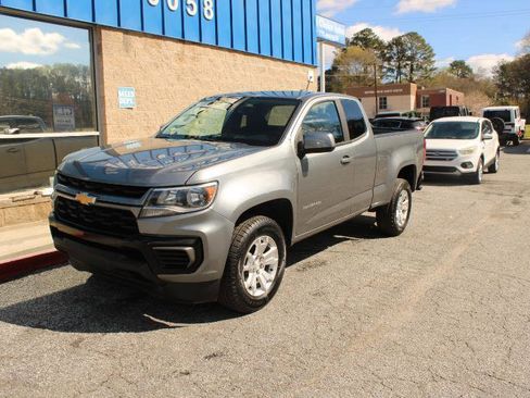 Used 2022 Chevrolet Colorado LT w/ Fleet Safety Package image 3