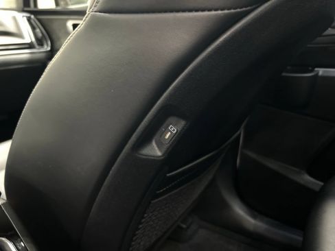 Used 2025 Kia Sorento SX AWD/4WD image 31