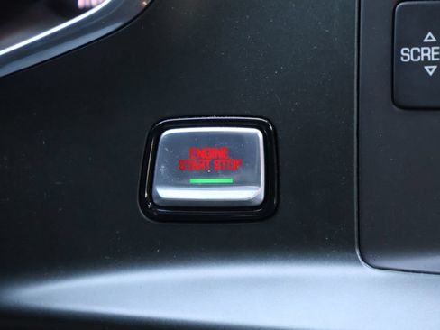 Used 2019 Chevrolet Corvette Stingray Coupe w/ 1LT RWD image 33