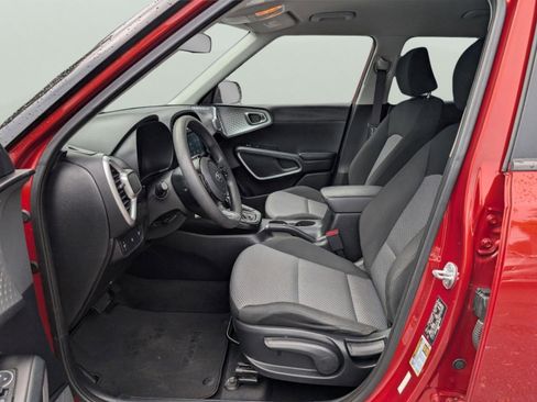 Certified 2021 Kia Soul LX image 30