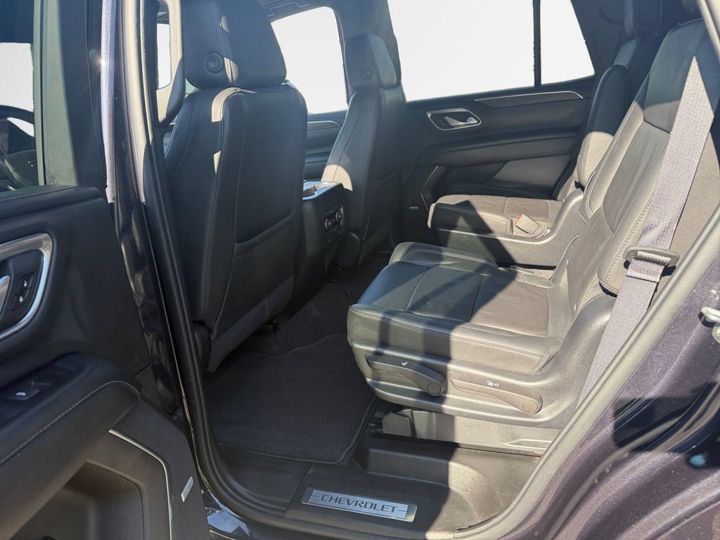 Certified 2022 Chevrolet Tahoe Z71 w/ Luxury Package AWD/4WD image 24