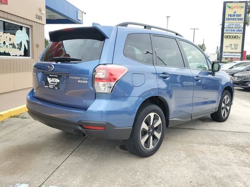Used 2017 Subaru Forester 2.5i Premium AWD/4WD image 4