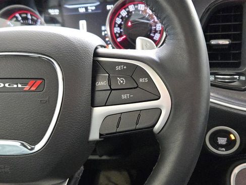 Used 2017 Dodge Challenger R/T Scat Pack w/ Leather Interior Group RWD image 25