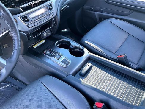 Used 2023 Honda Passport EX-L image 17