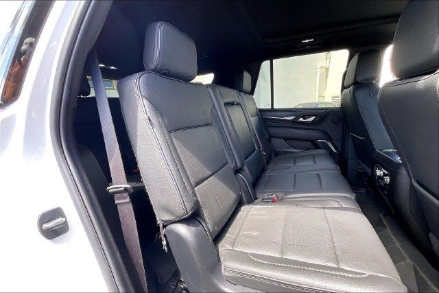 Used 2024 GMC Yukon Denali w/ LPO, Floor Liner Package AWD/4WD image 28
